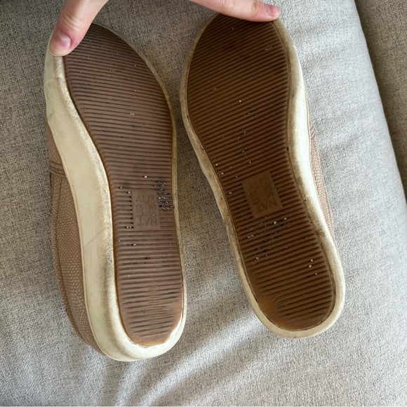 LAST CALL!! Naturalizer slip on shoes - Picture 5 of 7